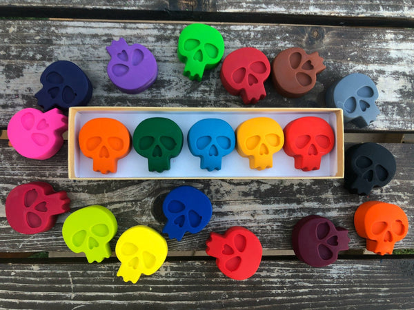 Halloween Skull Crayons - Halloween Treats - Halloween Gifts For Kids - Kids Gifts - Halloween Party Favors - Skull Party Favors - Kids Toys by KagesKrayons LLC