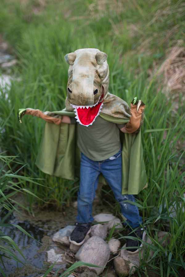 Grandasaurus T-Rex Cape with Claws by Great Pretenders